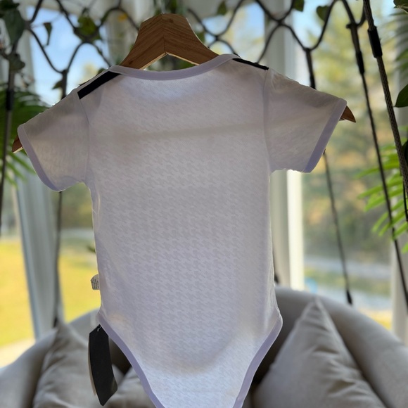 Real Madrid Baby Soccer Jersey NEW - Picture 3 of 3
